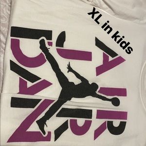 Short sleeve Nike Jordan shirt